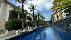 Holland Link (D10), Terrace #498939141